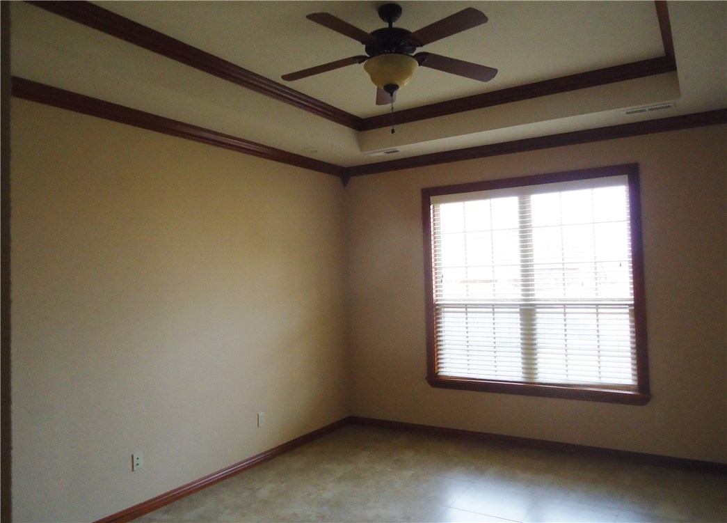 Oxford Ridge Sub Bentonville - Residential Lease