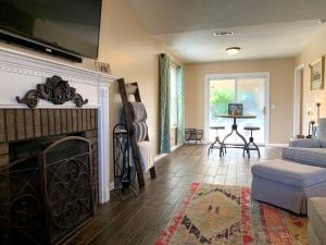 Huntington Place - Residential