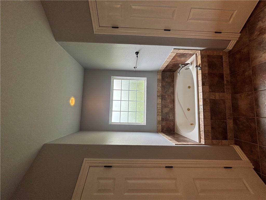 Windwood - Residential Lease
