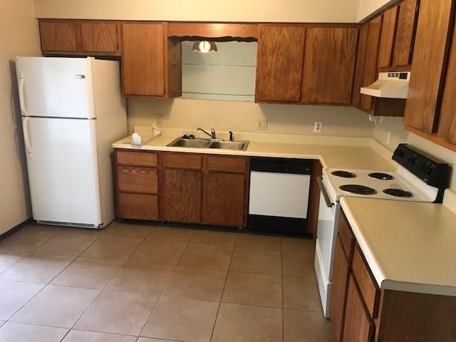 WESTRIDGE - Residential Lease