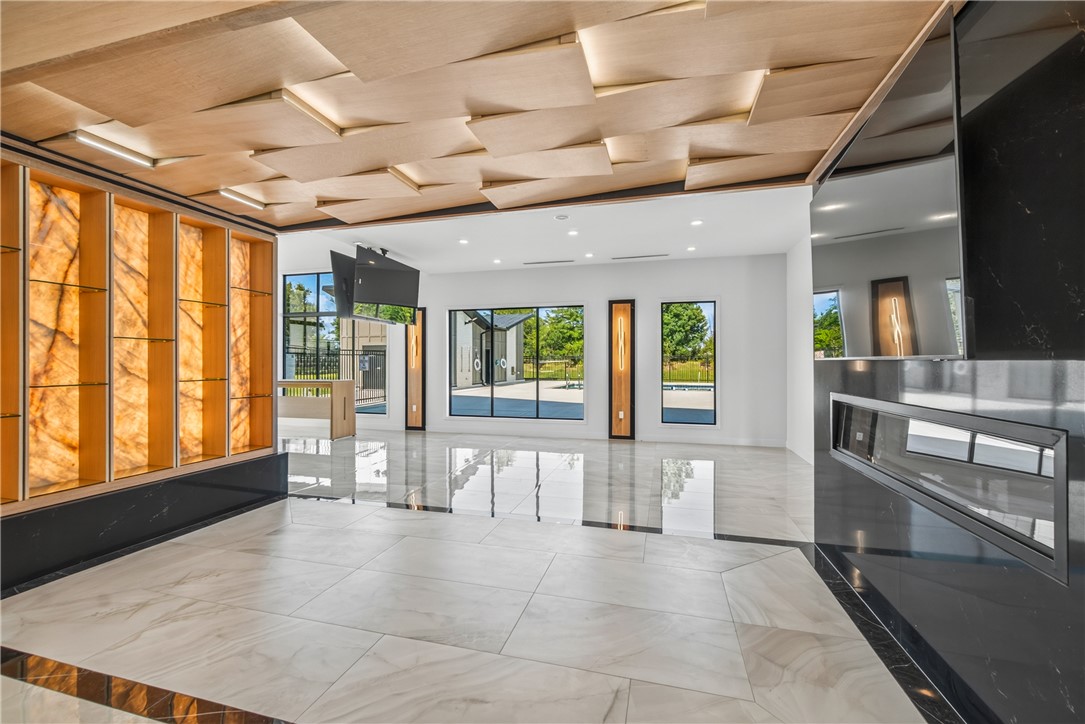 PARKSIDE SUB-LOWELL - Residential