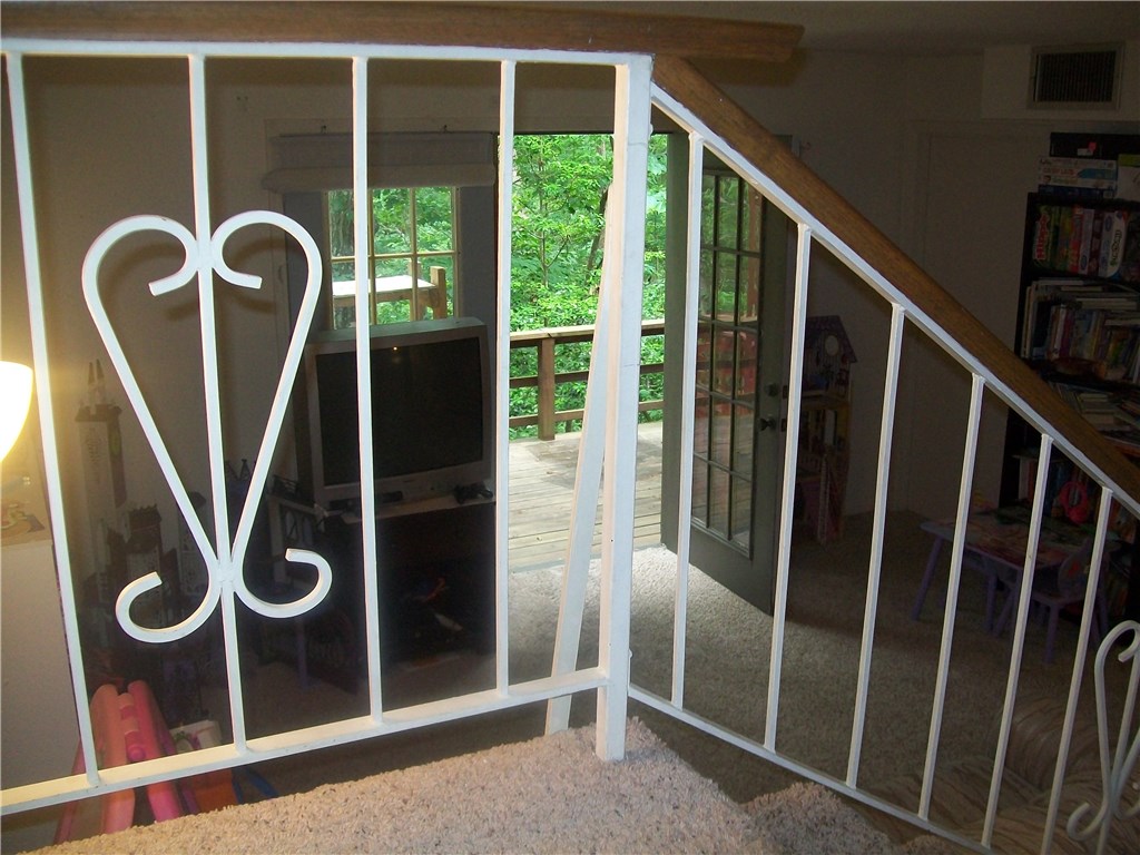 Townhouse Tct 3 A/K/A Drake Court Bvv - Residential