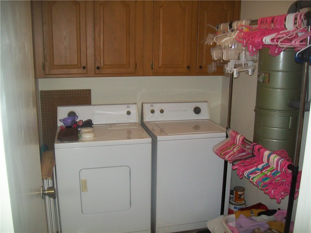Townhouse Tct 3 A/K/A Drake Court Bvv - Residential