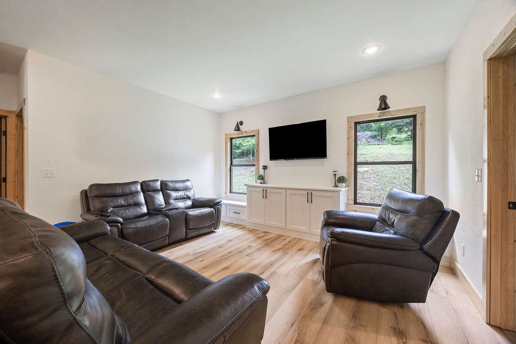 n / a - Residential