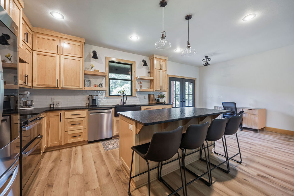 n / a - Residential