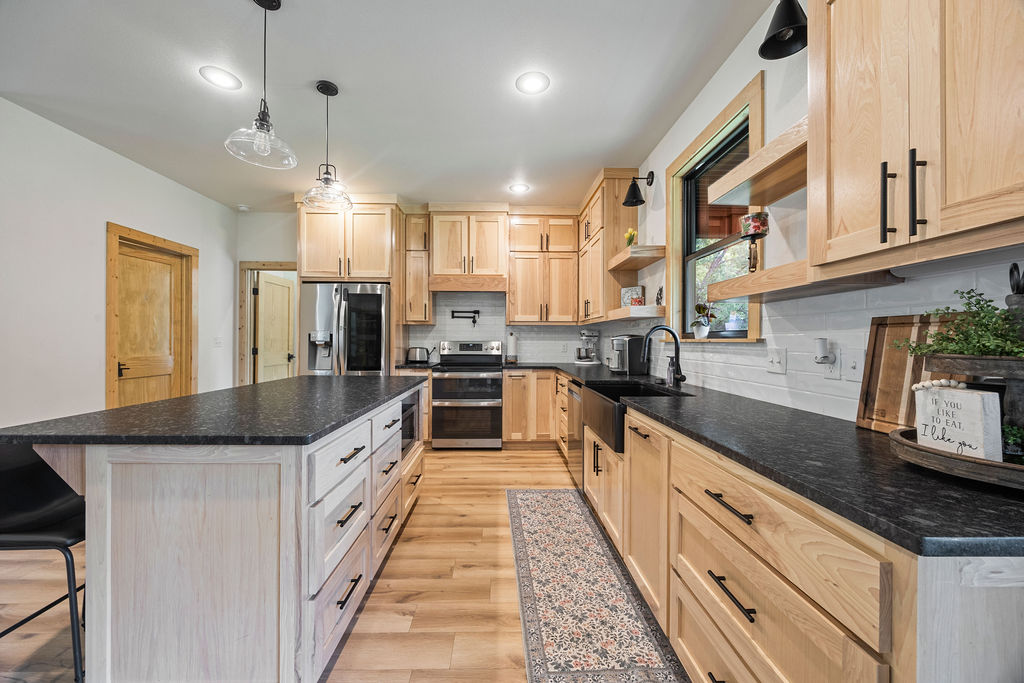 n / a - Residential