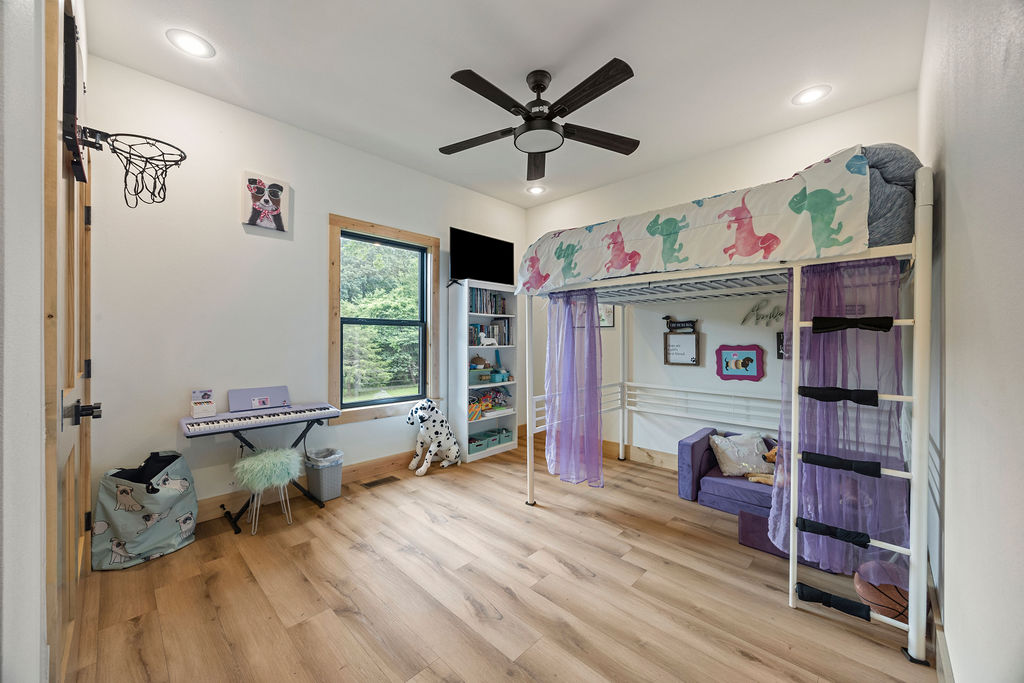 n / a - Residential