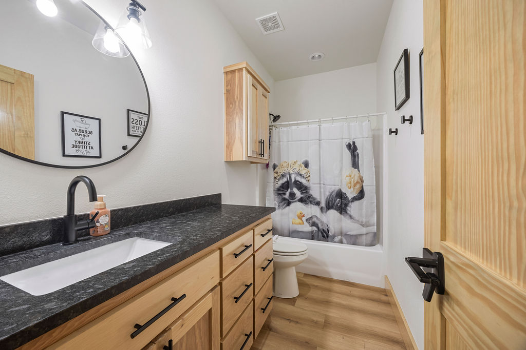 n / a - Residential