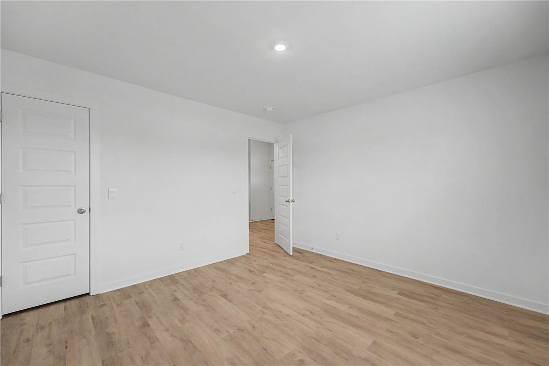 Wagon Wheel Crossing - Residential Lease