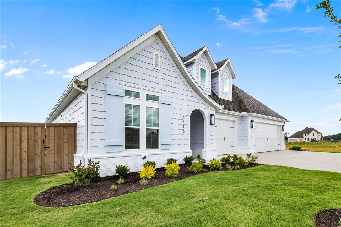 County Line Square - Residential