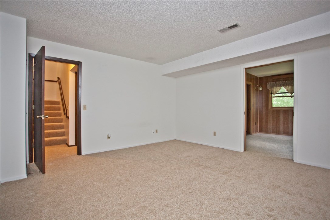 Townhouse Tct 3 A/K/A Drake Court Bvv - Residential