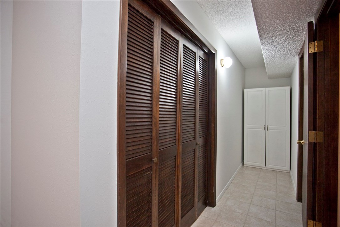 Townhouse Tct 3 A/K/A Drake Court Bvv - Residential