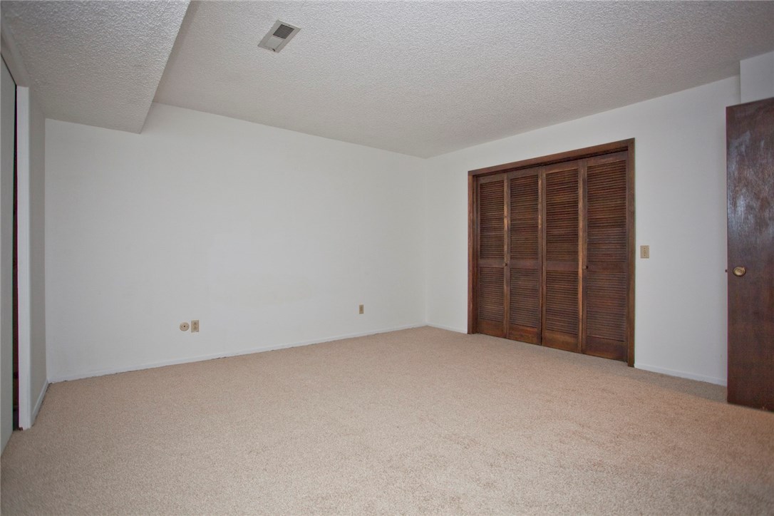 Townhouse Tct 3 A/K/A Drake Court Bvv - Residential