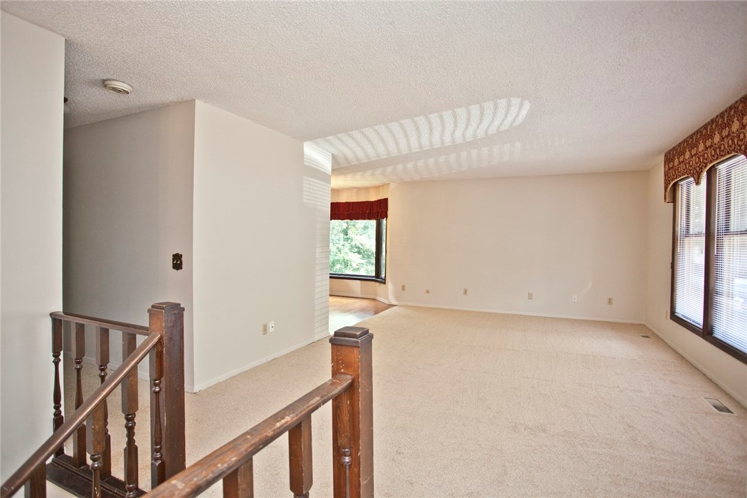 Townhouse Tct 3 A/K/A Drake Court Bvv - Residential