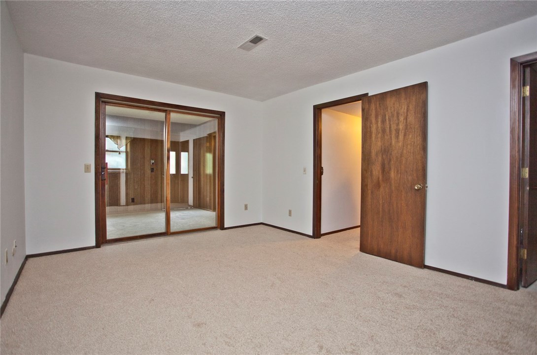 Townhouse Tct 3 A/K/A Drake Court Bvv - Residential