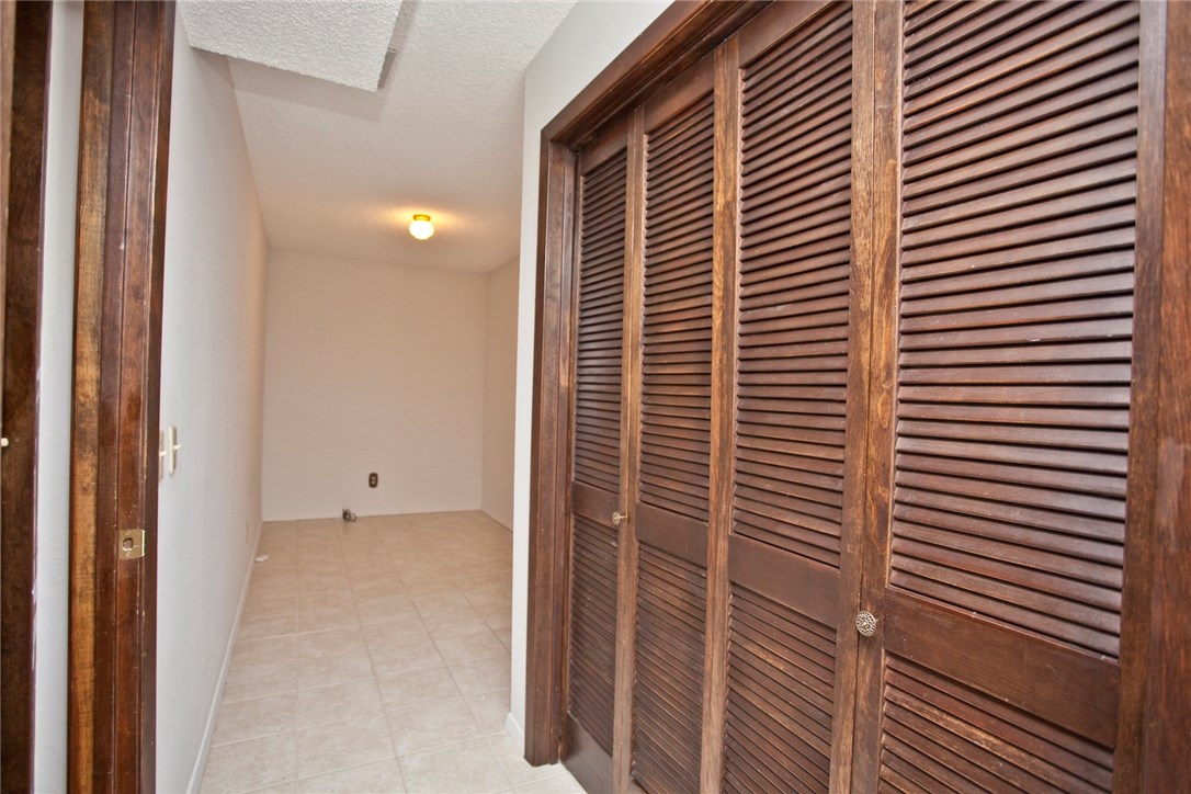 Townhouse Tct 3 A/K/A Drake Court Bvv - Residential