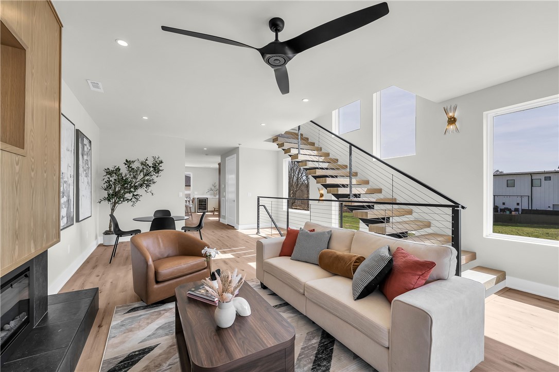 W A Burks Add Bentonville - Residential