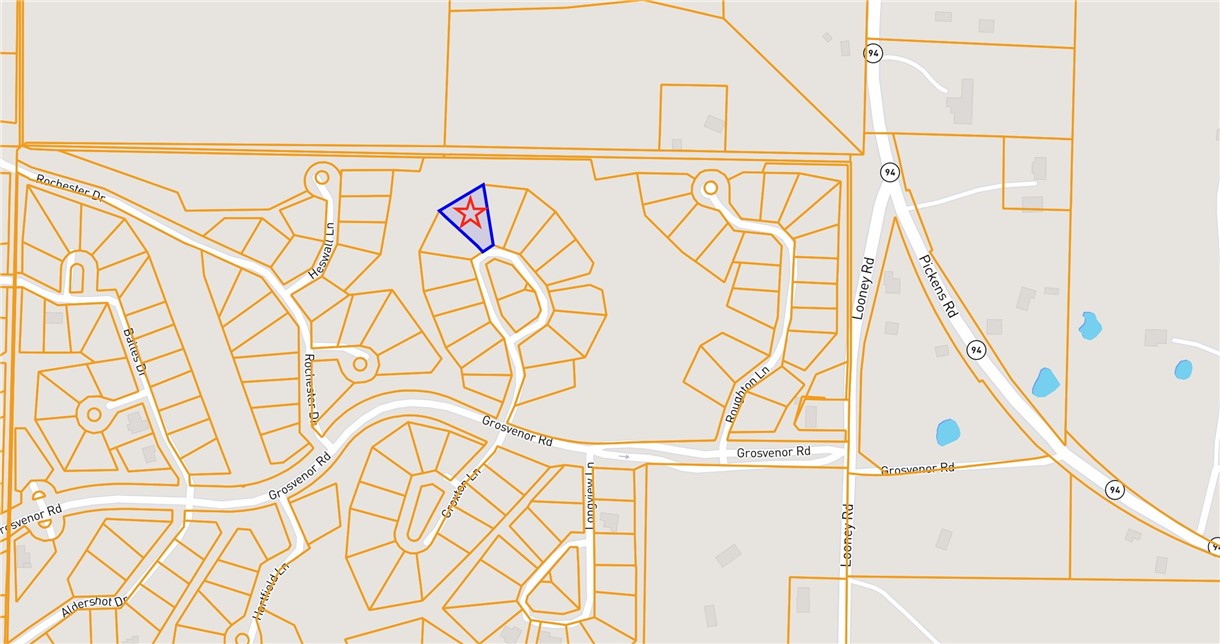 Experience Bella Vista paradise! This .42-acre lot, priced exceptionally, provides a unique opportunity to build your dream home. Nestled in NWA's beauty, it backs up to common property, ensuring tranquility without immediate neighbors. Wake up to nature's sounds and enjoy a peaceful retreat in your backyard. Conveniently located with easy access to Bella Vista POA amenities: disc golf, pools, pickleball courts, golf courses, parks, recreation centers, campgrounds, dog parks, biking/hiking trails, and mini golf. Whether you're an outdoor enthusiast or seeking a community-focused lifestyle, this lot in Bella Vista has it all. Don't miss the chance to build your dream home and immerse yourself in NWA's amenities and natural beauty.