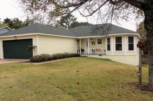 PERFECT FOR SOMEONE LOOKING FOR A FIXER-UPPER OR AN INVESTOR LOOKING A DEAL. IT'S A 3 BEDROOM & 1 BATH, WITH A FENCED BACKYARD. PRICED TO SELL QUICKLY.....ONLY $41,400.  MLS#16-248.