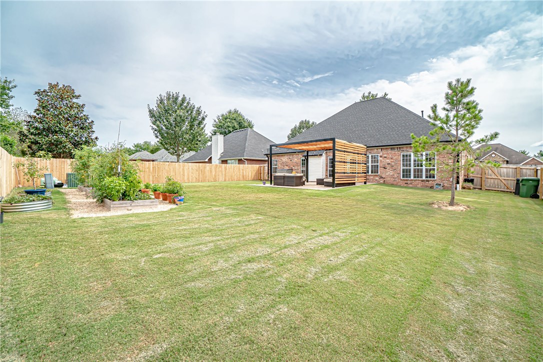 Ridgecrest Meadows Ph 4 Rogers - Residential Lease