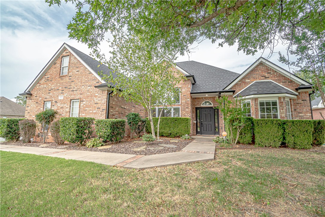This stunning property offers the perfect blend of style, functionality, and comfort. Step inside and you'll immediately notice the open floor plan, which features new hardwood floors and large windows that let in an abundance of natural light.
Whether you're a remote worker or just need a quiet space to take care of personal matters, you'll appreciate the dedicated home office area, complete with built-in shelving. The natural gas fireplace is the perfect spot to cozy up during chilly nights, and the new kitchen appliances will make meal prep a breeze.
This home also boasts a laundry room with washer and dryer included, a large walk-in closet in the primary bedroom, and keyless door entry for your convenience. The two-car garage is an added bonus, providing ample storage space for your vehicles or outdoor equipment.