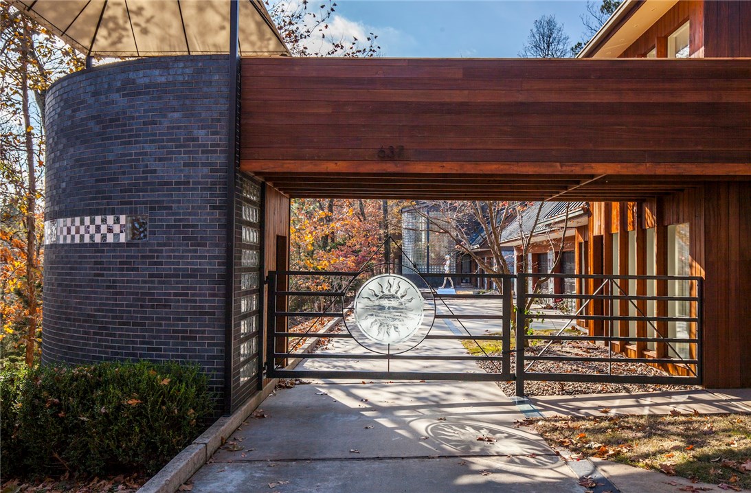 Tomlyn - Residential Lease