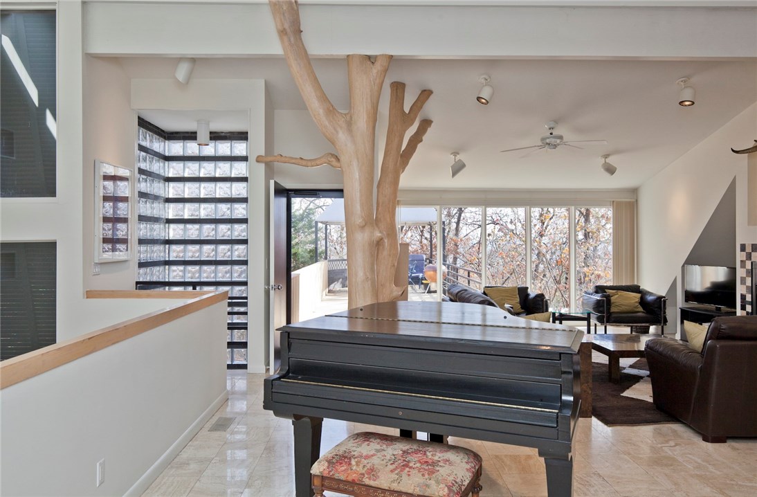 Tomlyn - Residential Lease