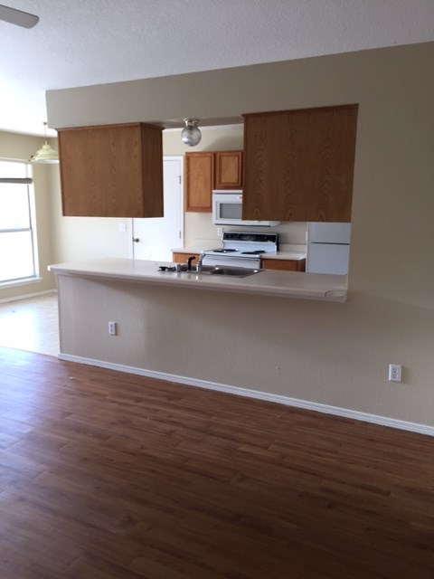 Fox Run Sub Lowell - Residential Income
