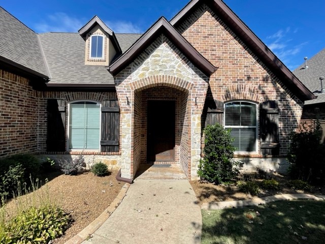 Creekwood Sub Rogers - Residential Lease