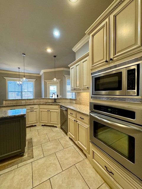 Creekwood Sub Rogers - Residential Lease