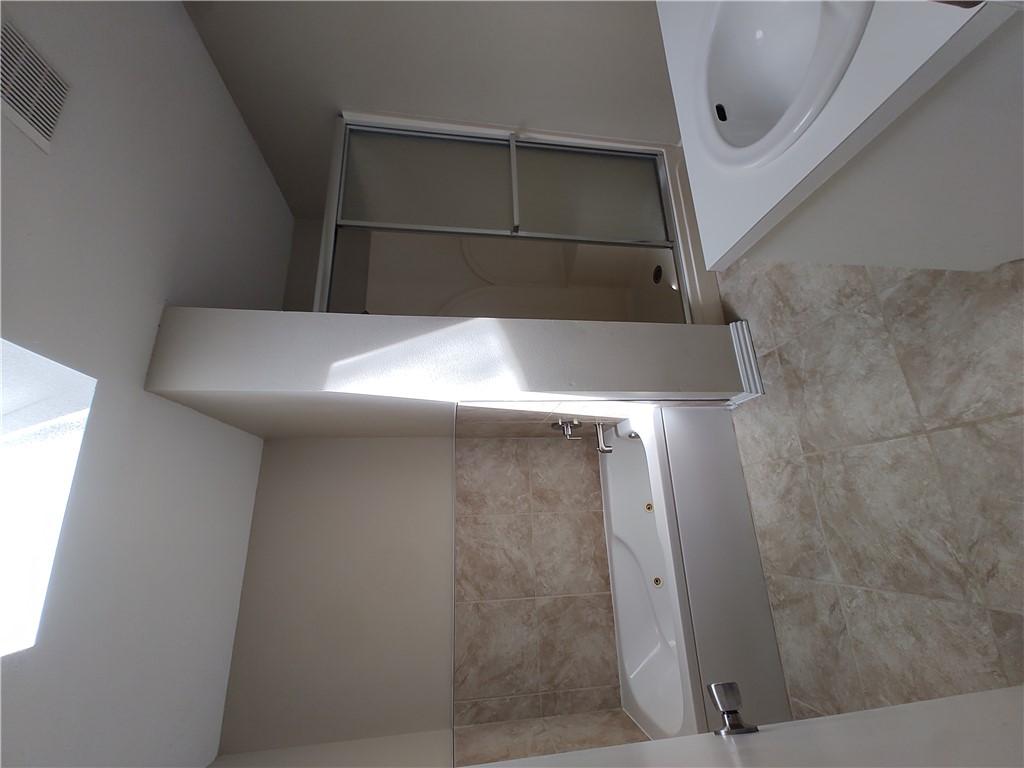 Crossover Heights Ph I - Residential Lease