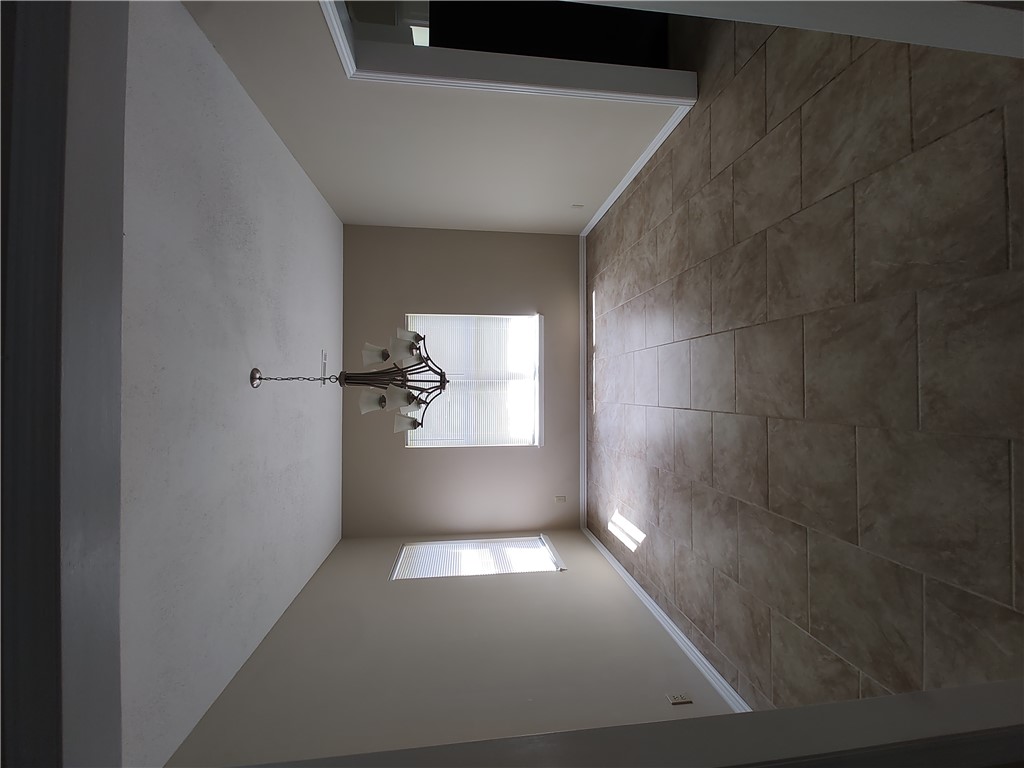 Crossover Heights Ph I - Residential Lease
