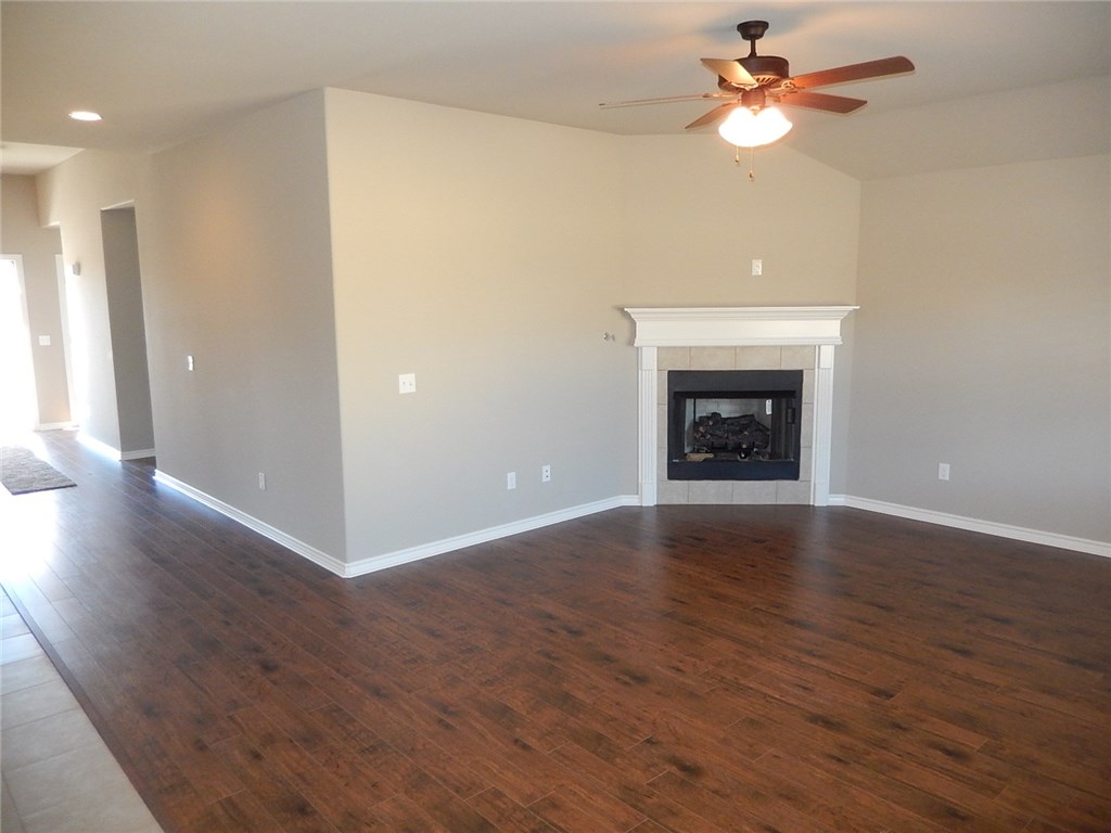 Kerelaw Castle Bentonville - Residential Lease