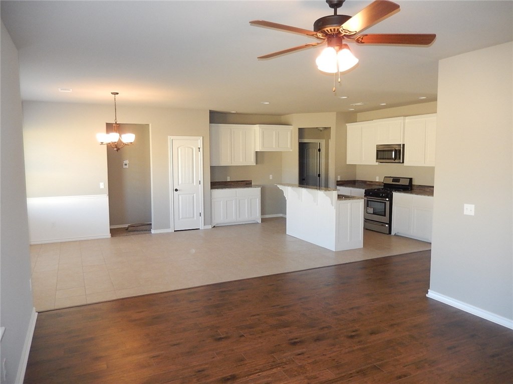 Kerelaw Castle Bentonville - Residential Lease