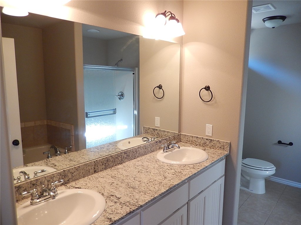 Kerelaw Castle Bentonville - Residential Lease