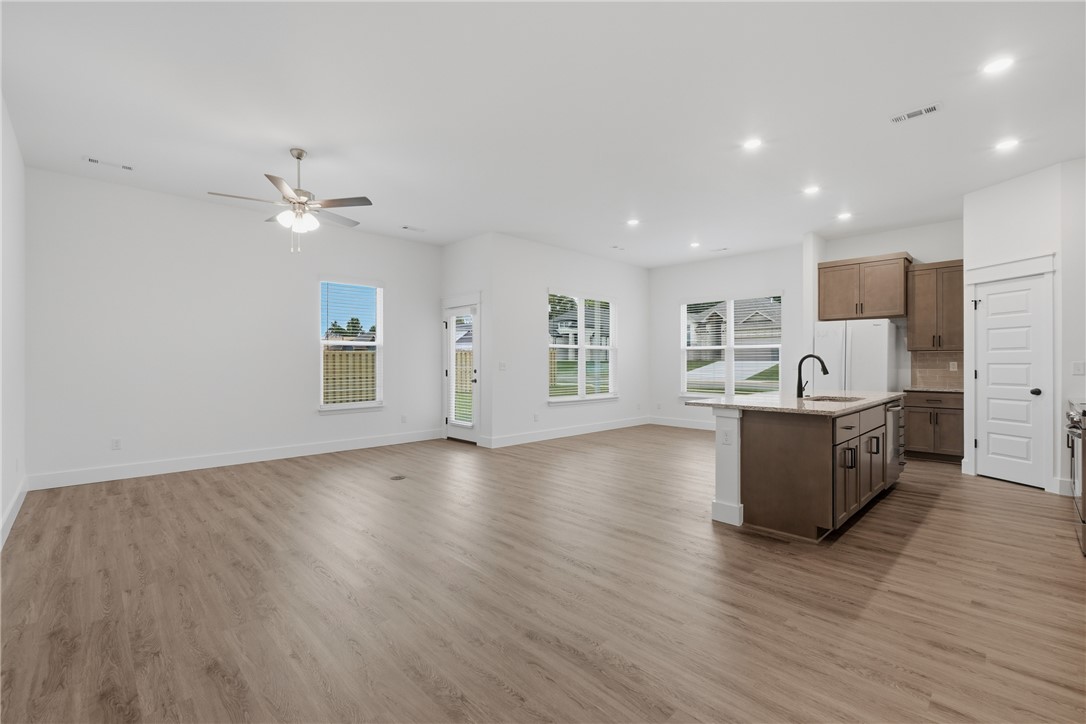 Deere Creek - Residential Lease