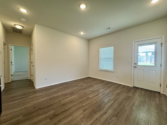 Lakewood Crossing - Residential Lease