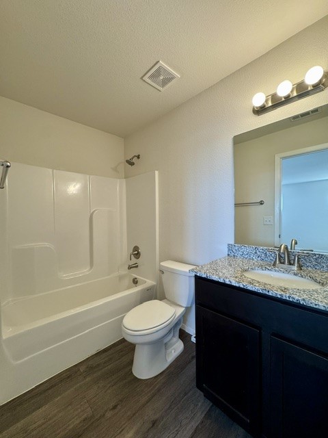 Lakewood Crossing - Residential Lease