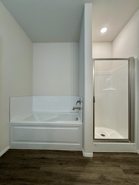 Lakewood Crossing - Residential Lease