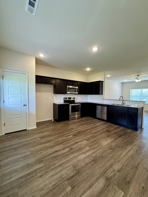 Lakewood Crossing - Residential Lease