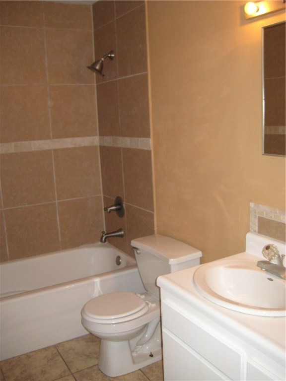 Oak Park Place Condo - Residential Lease