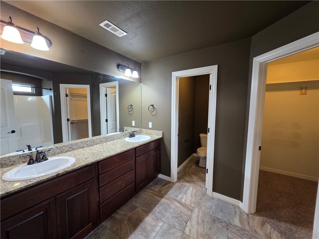 Holcomb Heights - Residential Lease