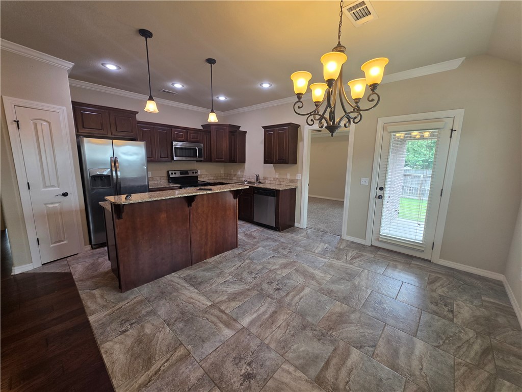 Holcomb Heights - Residential Lease