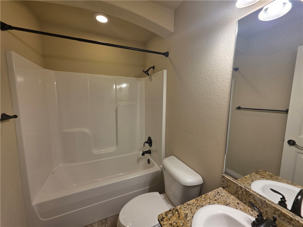 Holcomb Heights - Residential Lease