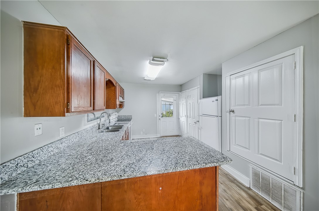 W A BURK'S ADD - Residential Lease