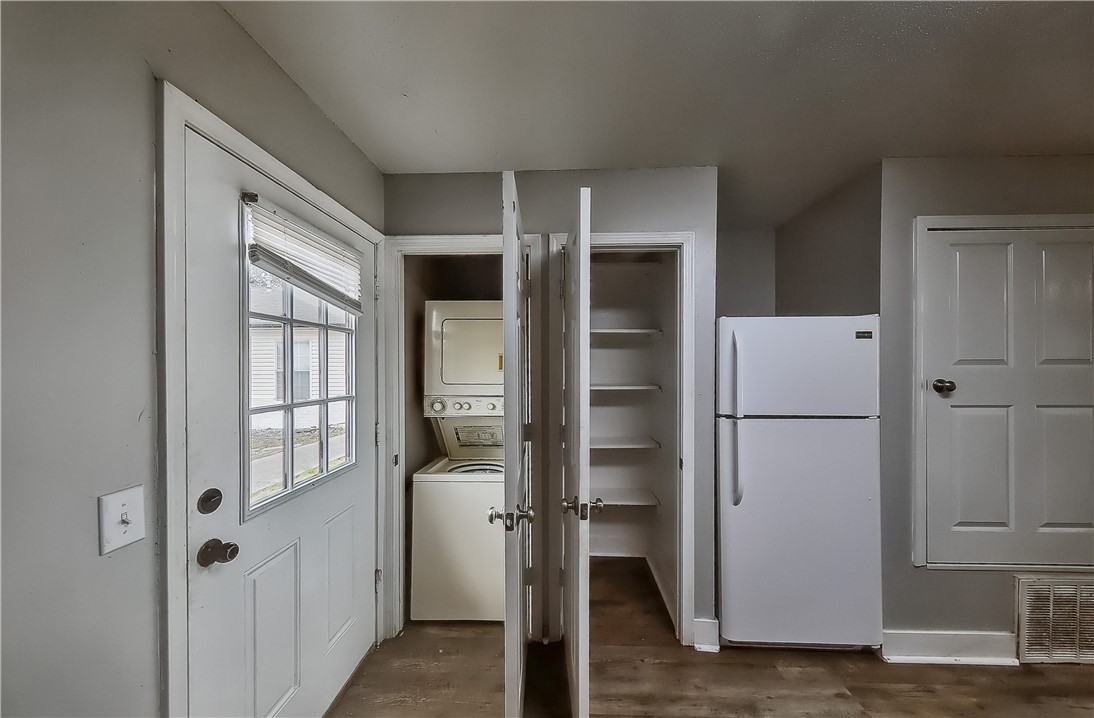 W A BURK'S ADD - Residential Lease