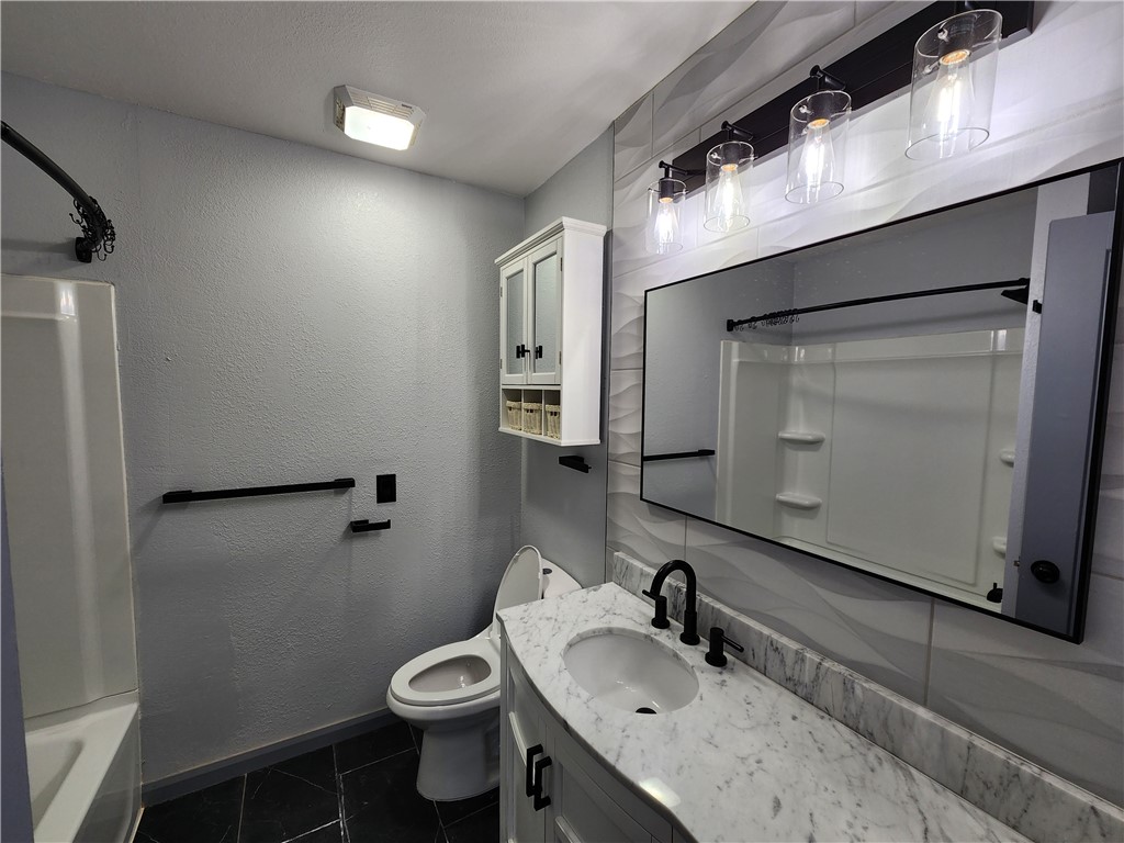 Holly Gardens Bentonville - Residential