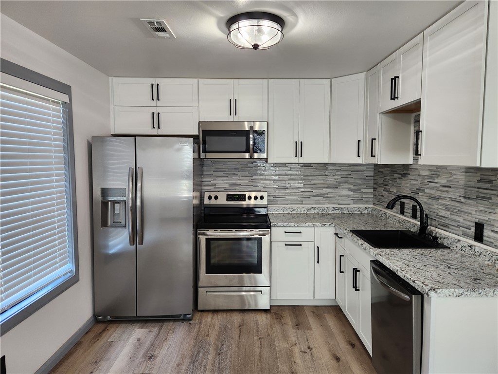 Holly Gardens Bentonville - Residential