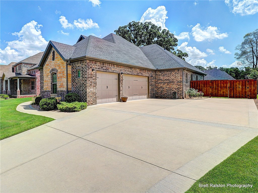 Oak Tree - Residential