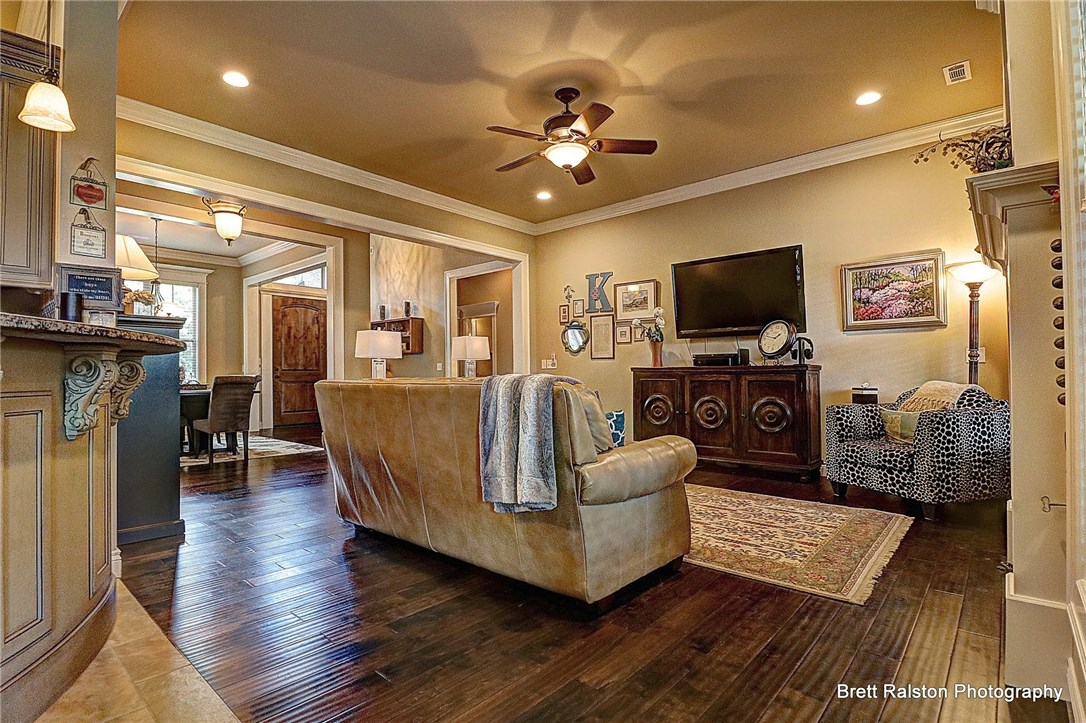 Oak Tree - Residential
